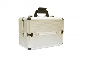 what-is-in-a-cosmetology-kit