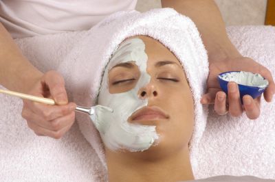 Find Esthetics and Skin Care Schools, Esthetician School Resources